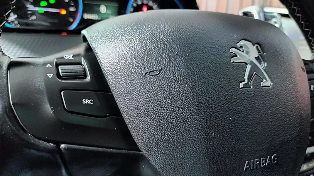 Peugeot 2008 2016 - 13750 EUR, 44423 km - AUTO.MOTO.pt - 44423km - foto 23 de 58