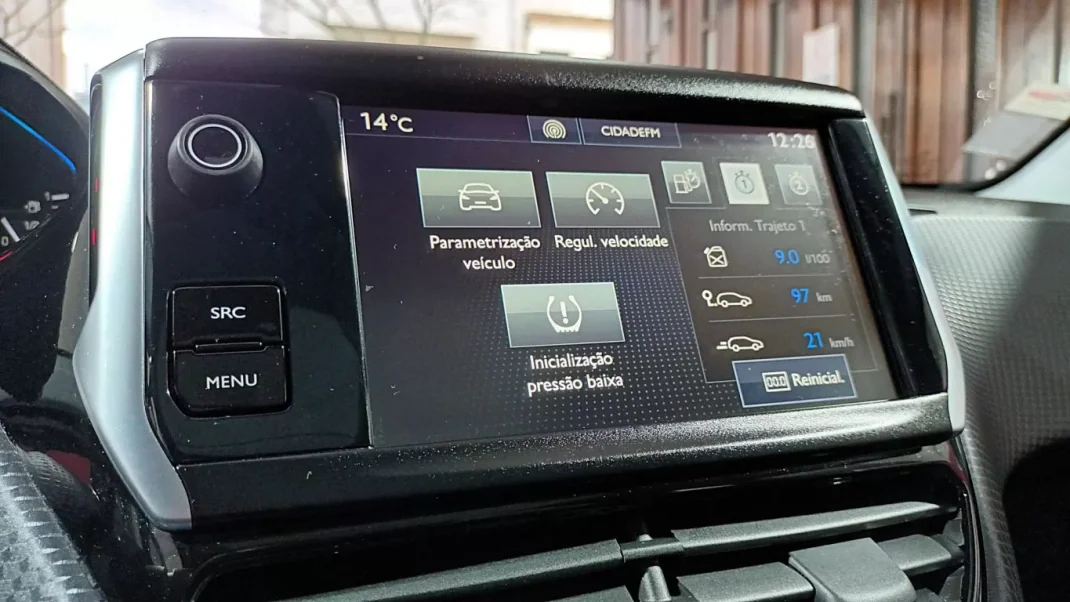 Peugeot 2008 2016 - 13750 EUR, 44423 km - AUTO.MOTO.pt - 44423km - foto 33 de 58