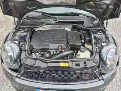 MINI Sd 2012 - 9950 EUR, 205500 km - AUTO.MOTO.pt - 205500km - foto 3 de 9
