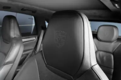 Porsche Cayenne 2020 - 115000 EUR, 74966 km - AUTO.MOTO.pt - 74966km - foto 21 de 26