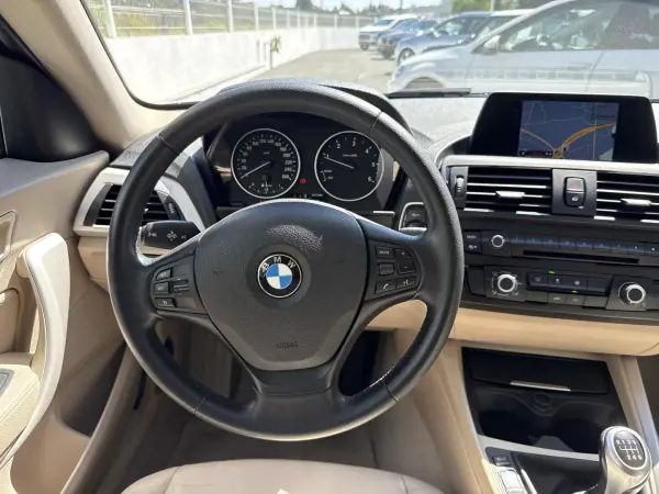 BMW 116 2013 - 9250 EUR, 264000 km - AUTO.MOTO.pt - 264000km - foto 9 de 14