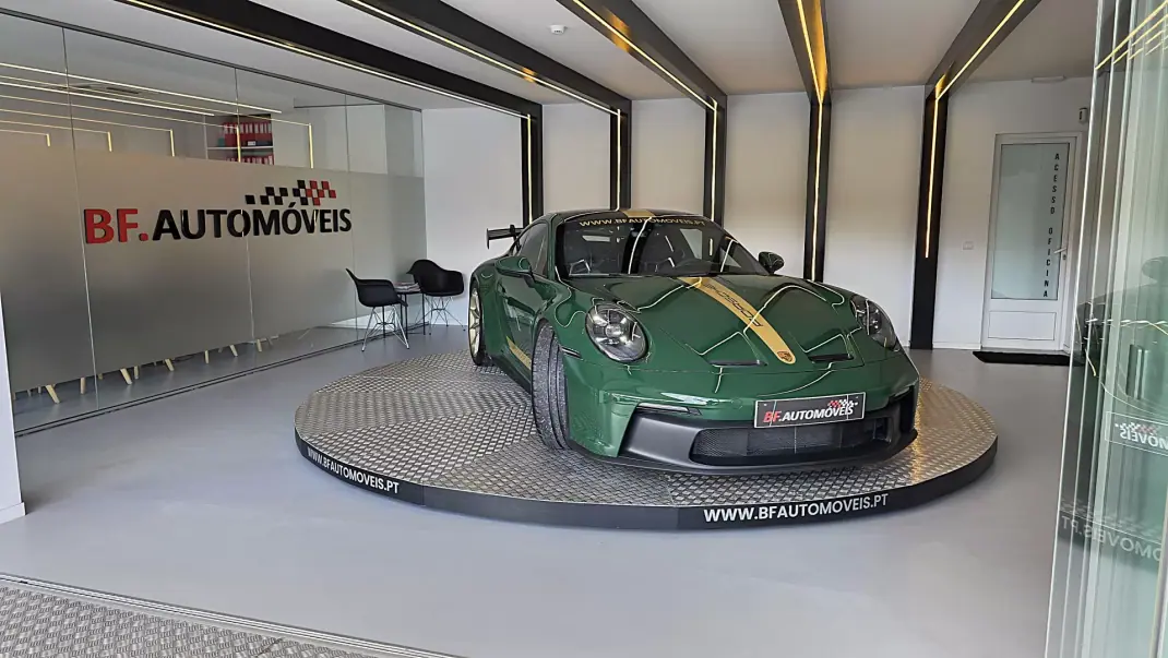 Porsche 992 2021 - 235000 EUR, 15666 km - AUTO.MOTO.pt - 15666km - foto 9 de 61