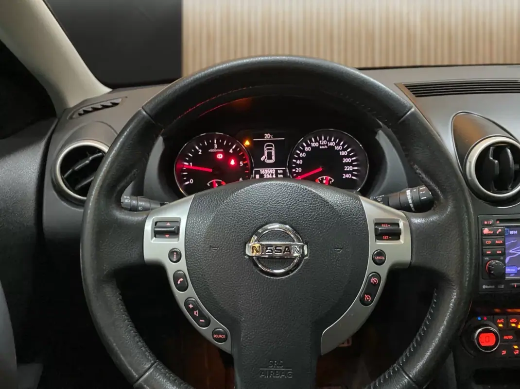 Nissan Qashqai 2010 - 9450 EUR, 163500 km - AUTO.MOTO.pt - 163500km - foto 9 de 20