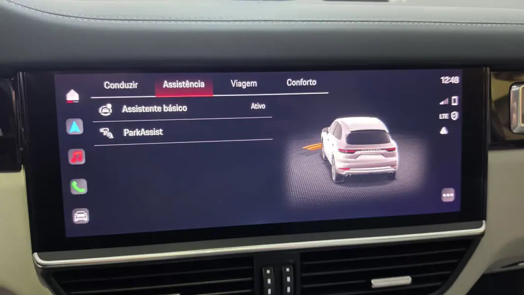 Porsche Cayenne 2022 - 120000 EUR, 42421 km - AUTO.MOTO.pt - 42421km - foto 16 de 27