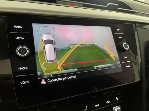 Volkswagen Arteon Shooting Brake 2021 - 27950 EUR, 91000 km - AUTO.MOTO.pt - 91000km - foto 29 de 41