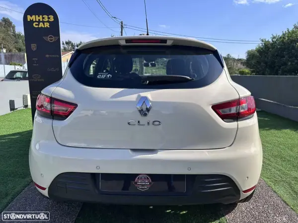 Renault Clio 2017 - 8500 EUR, 135702 km - AUTO.MOTO.pt - 135702km - foto 8 de 47