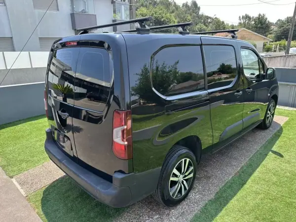 Peugeot Partner 1.5HDI 3lugares 2019 - 12900 EUR, 117000 km - AUTO.MOTO.pt - 117000km - foto 4 de 52