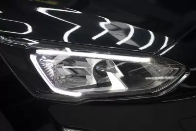 Ford Focus 2021 - 13850 EUR, 196506 km - AUTO.MOTO.pt - 196506km - foto 16 de 42