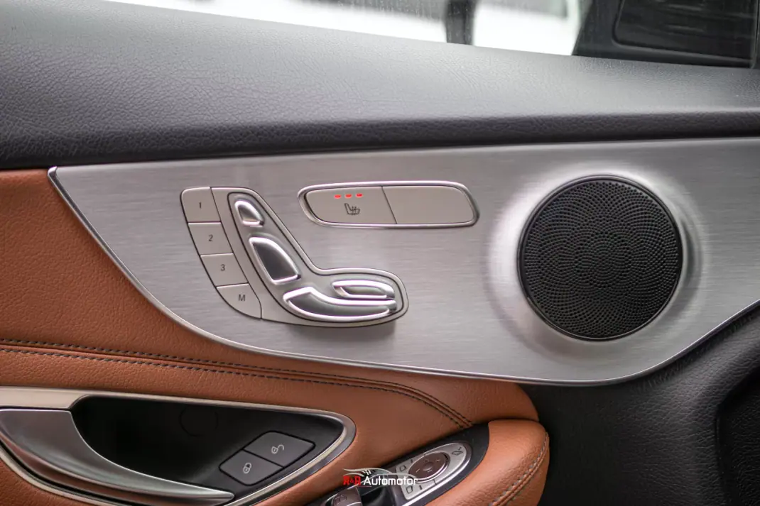 Mercedes-Benz C 220 2016 - 29900 EUR, 175000 km - 175000km - foto 15 de 43