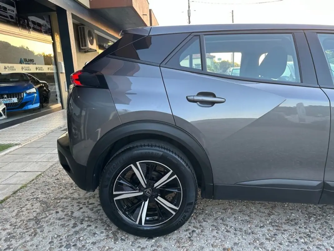 Peugeot 2008 2021 - 16500 EUR, 158900 km - AUTO.MOTO.pt - 158900km - foto 11 de 52