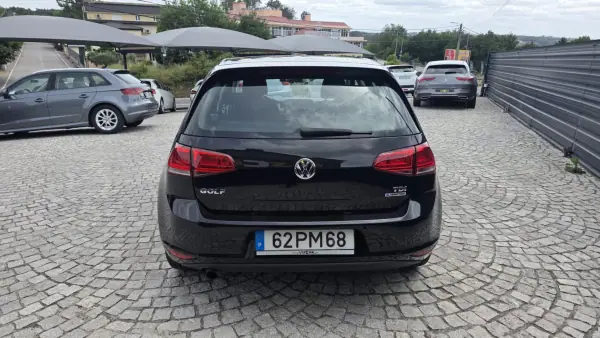 Volkswagen Golf 2015 - 14540 EUR, 135000 km - AUTO.MOTO.pt - 135000km - foto 6 de 26