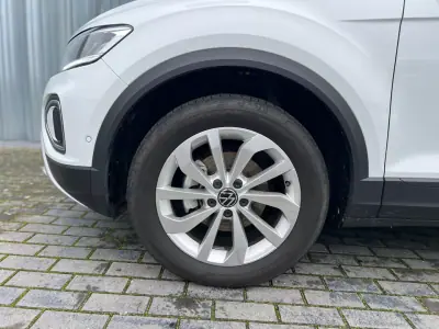 Volkswagen T-Roc 2025 - 28000 EUR, 12129 km - AUTO.MOTO.pt - 12129km - foto 4 de 18