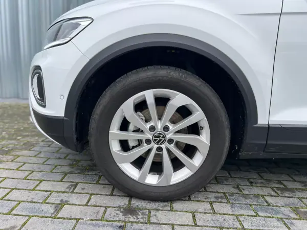 Volkswagen T-Roc 2025 - 28000 EUR, 12129 km - AUTO.MOTO.pt - 12129km - foto 4 de 18