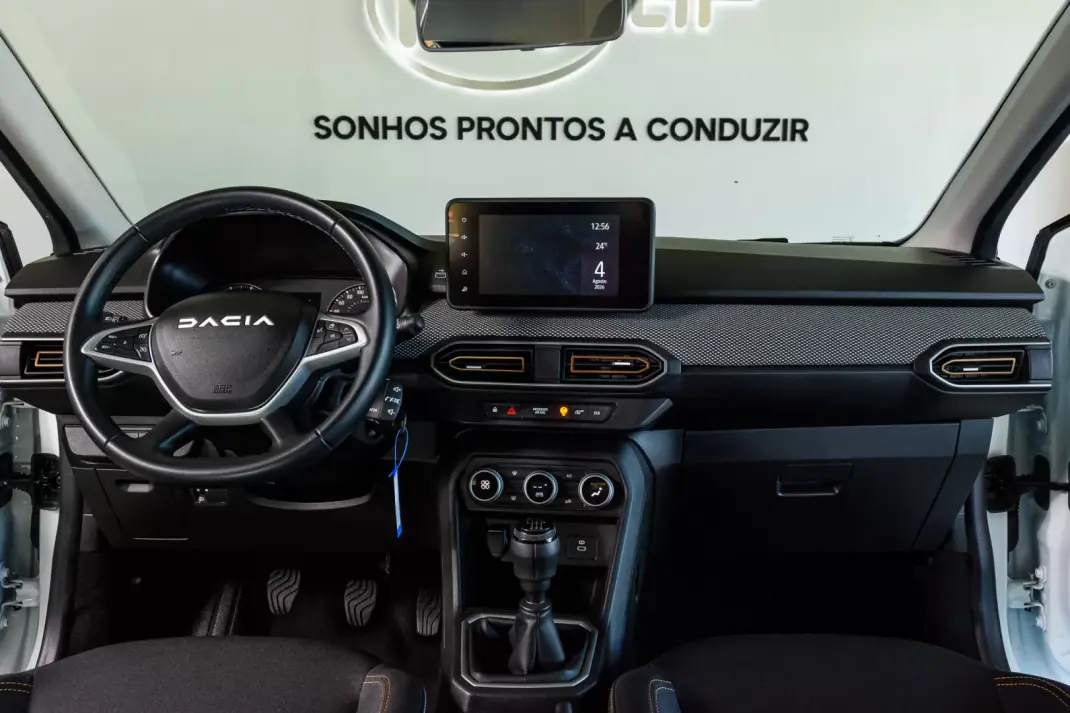 Dacia Sandero 2025 - 17800 EUR, 29946 km - 29946km - foto 15 de 34