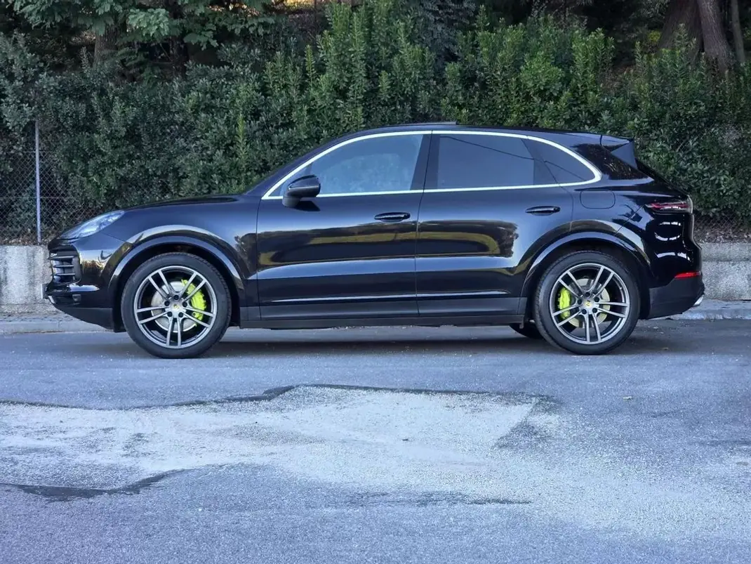 Porsche Cayenne 2018 - 53499 EUR, 142519 km - 142519km - foto 6 de 44