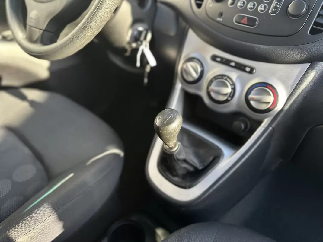 Hyundai i10 2009 - 5990 EUR, 71000 km - AUTO.MOTO.pt - 71000km - foto 19 de 25