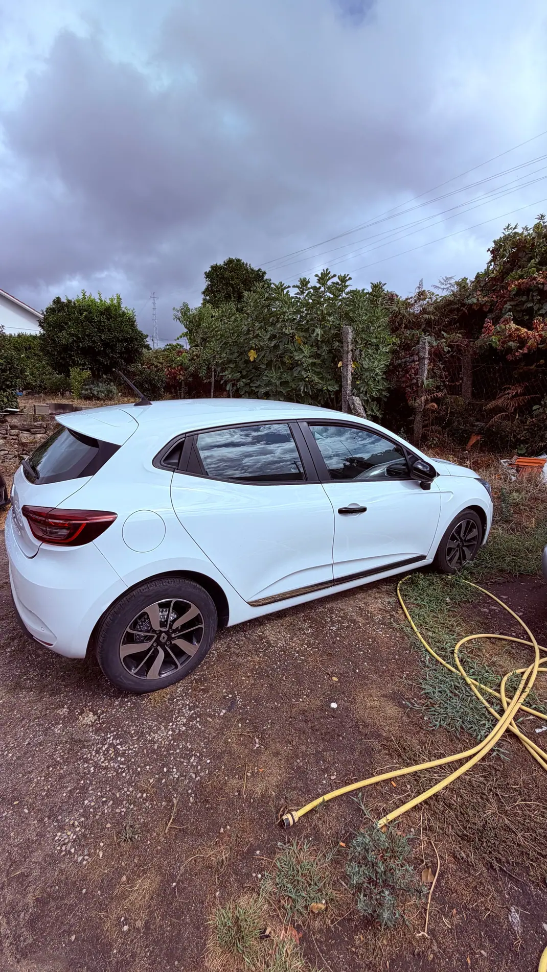 Renault Clio 2020 - 14000 EUR, 39278 km - 39278km - foto 4 de 11