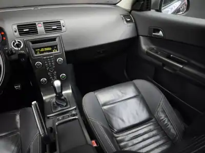 Volvo C30 2012 - 10950 EUR, 265888 km - AUTO.MOTO.pt - 265888km - foto 31 de 35