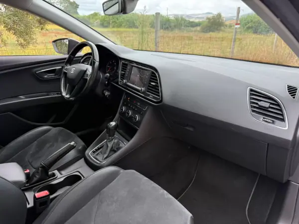 SEAT Leon ST 2016 - 15500 EUR, 175000 km - AUTO.MOTO.pt - 175000km - foto 6 de 53