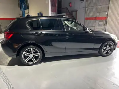 BMW 116 2014 - 11500 EUR, 237000 km - AUTO.MOTO.pt - 237000km - foto 5 de 24