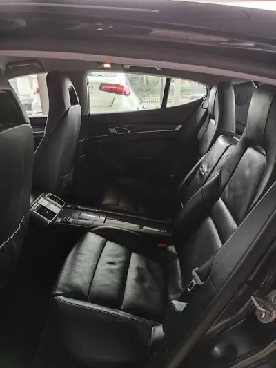 Porsche Panamera 2011 - 37500 EUR, 129500 km - AUTO.MOTO.pt - 129500km - foto 14 de 38