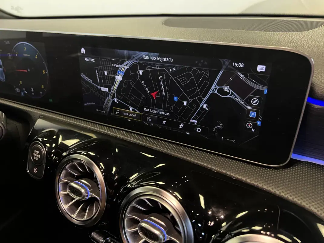 Mercedes-Benz A 180 2019 - 26990 EUR, 125000 km - AUTO.MOTO.pt - 125000km - foto 39 de 44