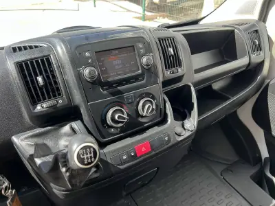 Peugeot 2020 - 16800 EUR, 177696 km - AUTO.MOTO.pt - 177696km - foto 13 de 21