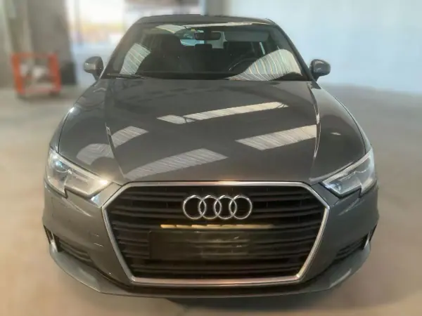 Audi A3 Sportback 2019 - 18500 EUR, 184500 km - AUTO.MOTO.pt - 184500km - foto 9 de 11