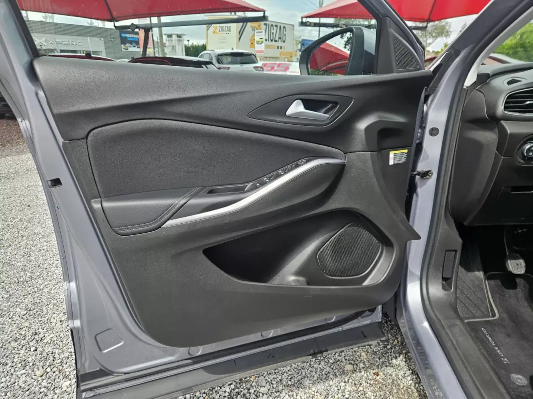 Opel Grandland X 2020 - 18800 EUR, 53900 km - AUTO.MOTO.pt - 53900km - foto 38 de 41