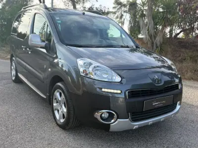 Peugeot Partner 2014 - 11999 EUR, 150000 km - 150000km - foto 1 de 20