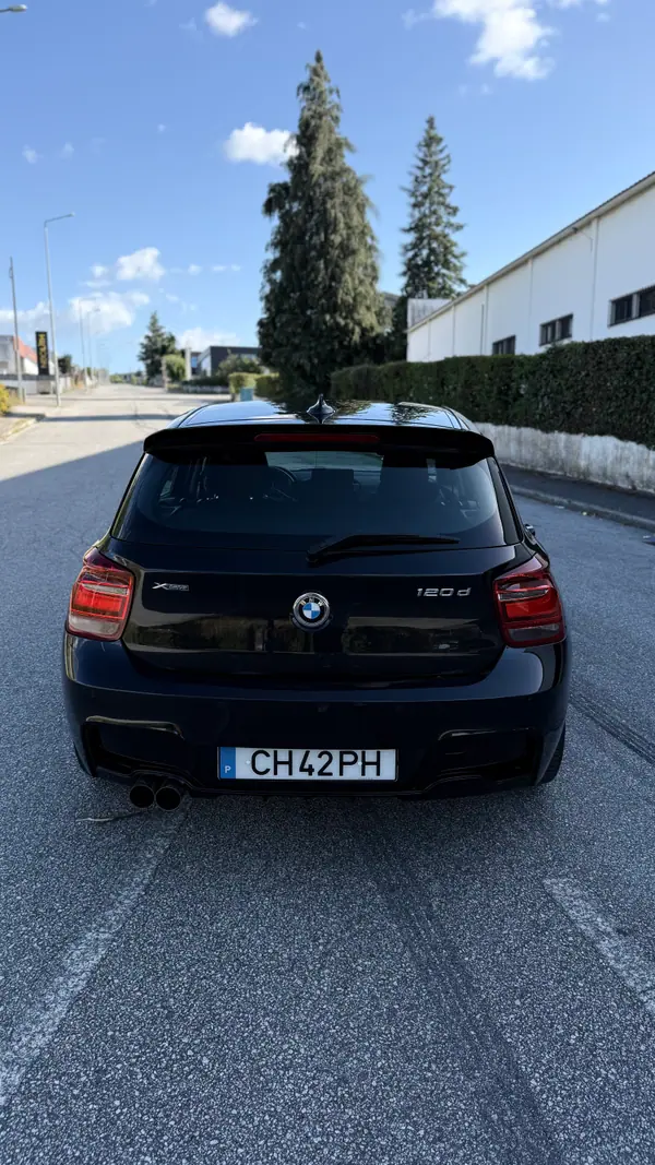 BMW 120 2014 - 17900 EUR, 115000 km - AUTO.MOTO.pt - 115000km - foto 4 de 17