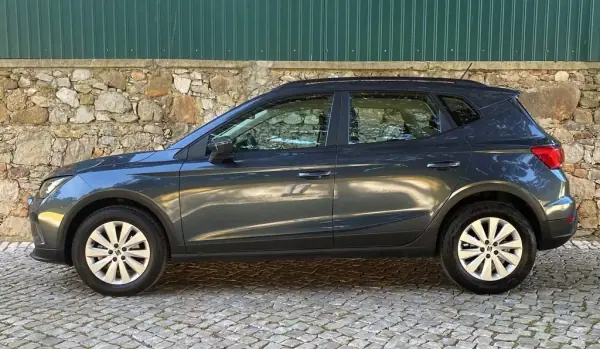 SEAT Arona 2023 - 16490 EUR, 68304 km - AUTO.MOTO.pt - 68304km - foto 7 de 21