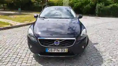 Volvo V40 Cross Country 2015 - 6990 EUR, 315000 km - AUTO.MOTO.pt - 315000km - foto 22 de 22