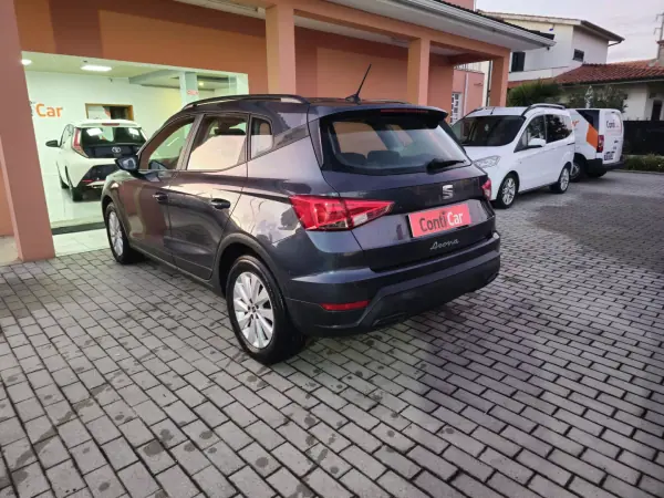 SEAT Arona 2024 - 15500 EUR, 32919 km - AUTO.MOTO.pt - 32919km - foto 6 de 11