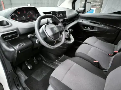 Peugeot Partner 1.5 BlueHDI Longa c/Barras Tejadilho 2020 - 13950 EUR, 114372 km - AUTO.MOTO.pt - 114372km - foto 5 de 44