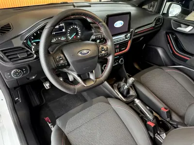 Ford Fiesta 2018 - 12500 EUR, 146800 km - AUTO.MOTO.pt - 146800km - foto 3 de 78