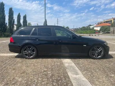 BMW 318 2011 - 11490 EUR, 290000 km - AUTO.MOTO.pt - 290000km - foto 2 de 9