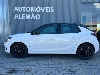 Opel Corsa 2025 - 17900 EUR, 26154 km - AUTO.MOTO.pt - 26154km - foto 4 de 19
