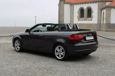 Audi A3 Cabrio 2009 - 11990 EUR, 180000 km - AUTO.MOTO.pt - 180000km - foto 36 de 42