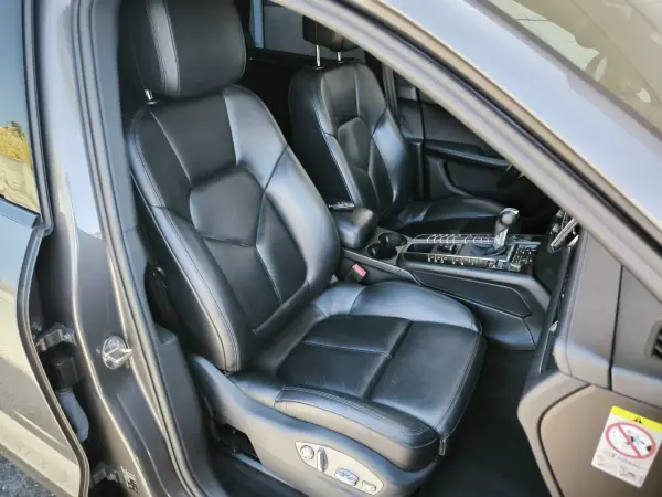 Porsche Macan 2014 - 42950 EUR, 177239 km - AUTO.MOTO.pt - 177239km - foto 31 de 59