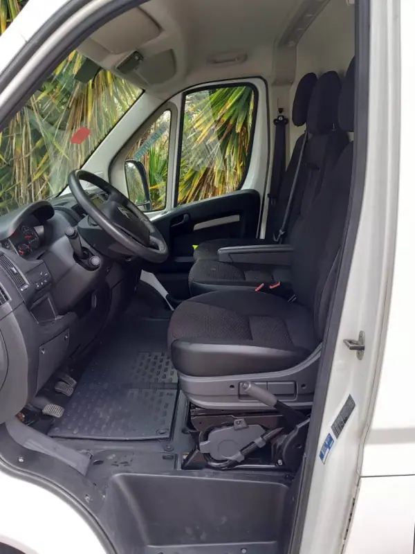 Citroën Jumper 2019 - 18900 EUR, 145680 km - AUTO.MOTO.pt - 145680km - foto 5 de 12