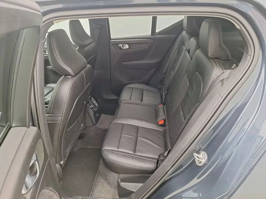 Volvo XC 40 2022 - 28750 EUR, 67798 km - 67798km - foto 10 de 11