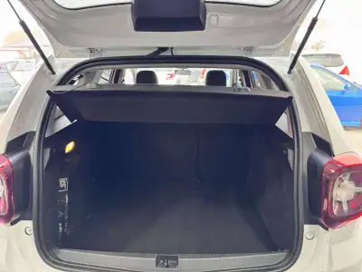 Dacia Duster 2019 - 14500 EUR, 114000 km - AUTO.MOTO.pt - 114000km - foto 14 de 17