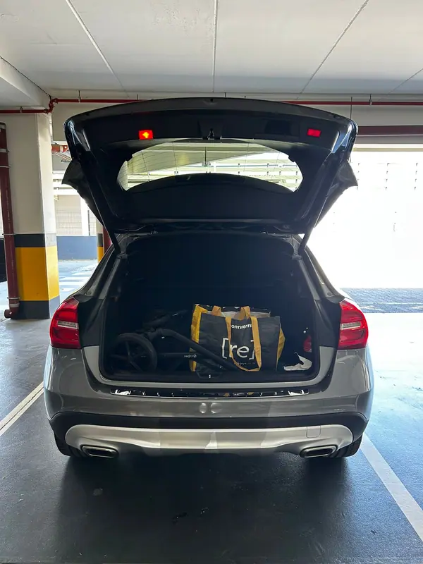 Mercedes-Benz GLA 180 2015 - 16950 EUR, 235000 km - AUTO.MOTO.pt - 235000km - foto 9 de 15