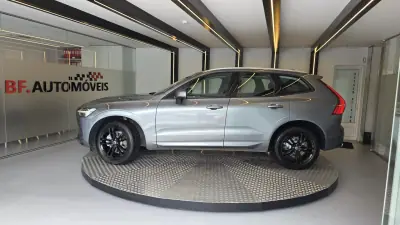 Volvo XC 60 2018 - 23500 EUR, 242396 km - AUTO.MOTO.pt - 242396km - foto 15 de 55