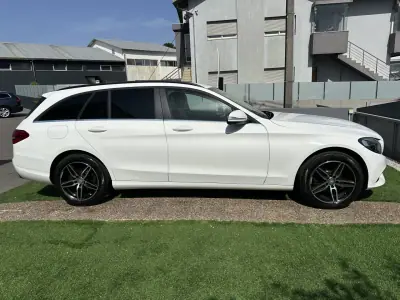 Mercedes-Benz C 180 2015 - 12900 EUR, 280000 km - AUTO.MOTO.pt - 280000km - foto 16 de 69