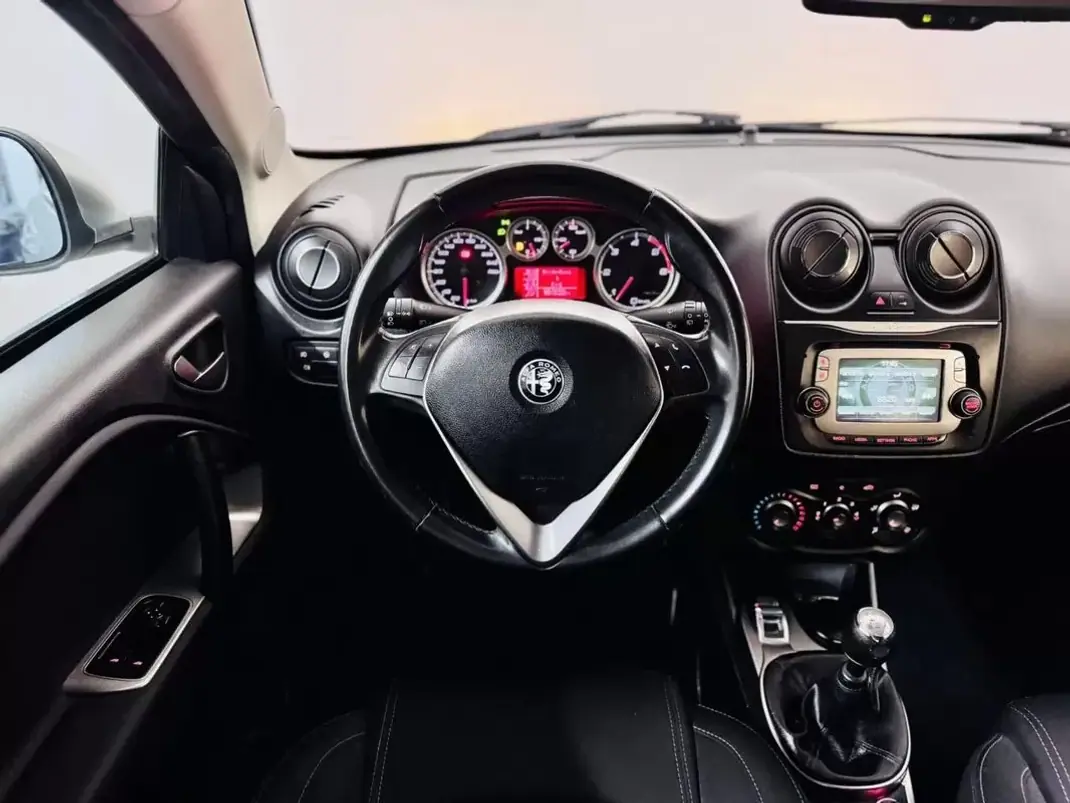Alfa Romeo MiTo 2016 - 8950 EUR, 104000 km - 104000km - foto 26 de 55
