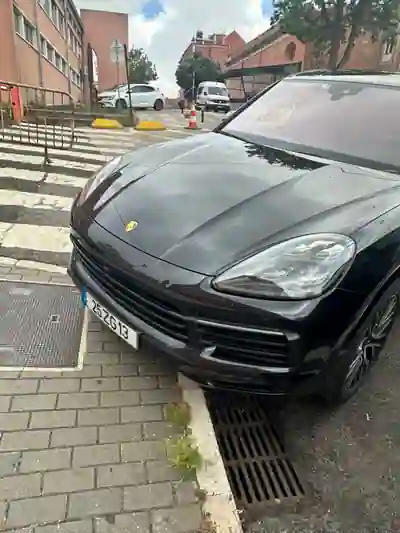 Porsche Cayenne 2019 — foto 5 de 11