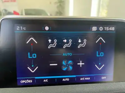 Peugeot 5008 2017 - 22500 EUR, 161123 km - AUTO.MOTO.pt - 161123km - foto 26 de 47