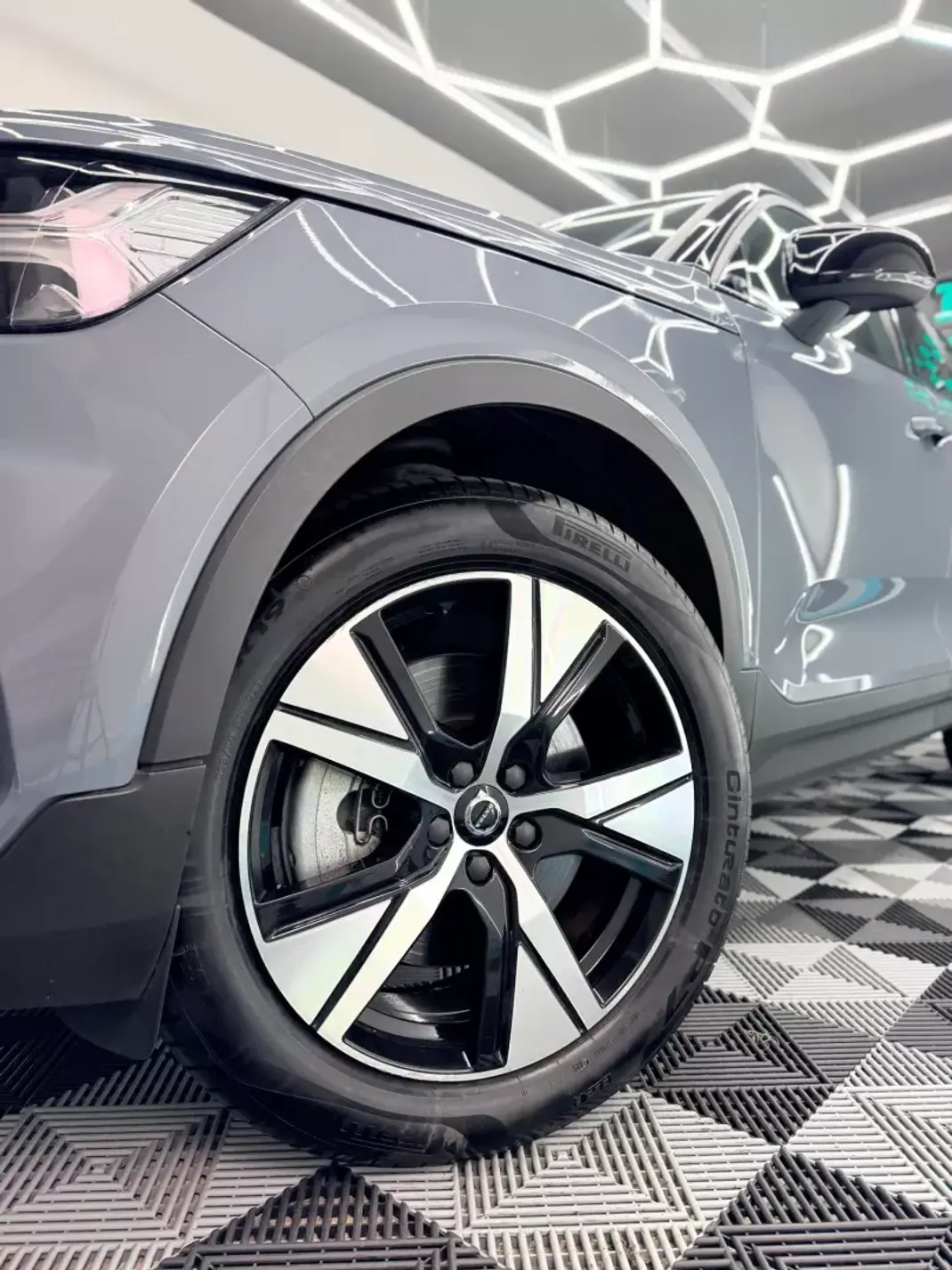 Volvo XC 40 2020 - 25999 EUR, 159000 km - AUTO.MOTO.pt - 159000km - foto 3 de 24